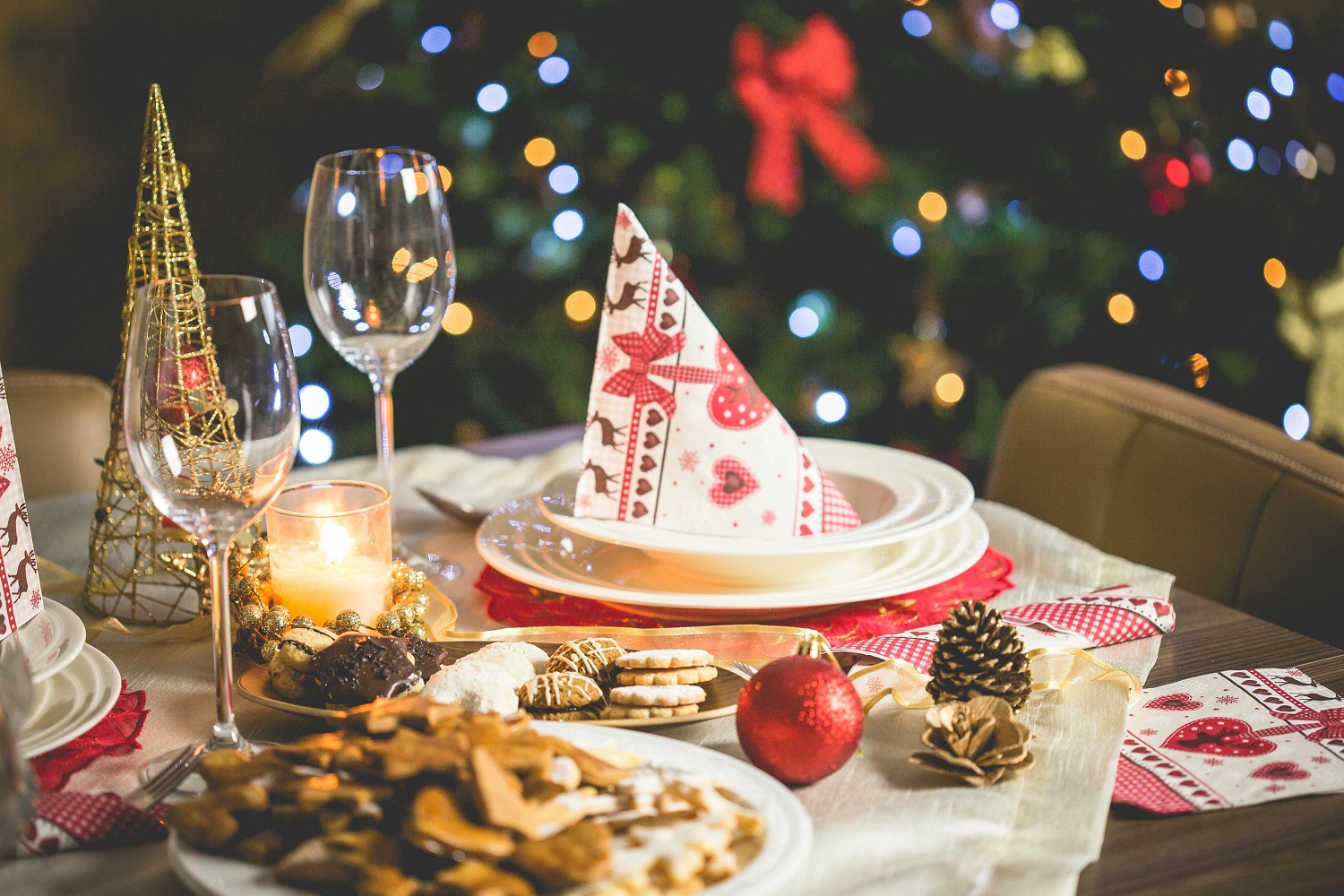 Christmas lunch table